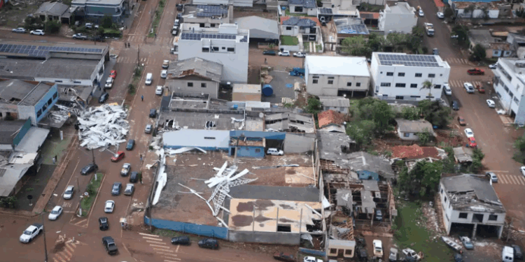 Governo Federal reforça ajuda ao Paraná após tornado que devastou Rio Bonito do Iguaçu