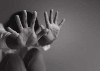 Violência contra mulheres atinge 840 milhões e índice global não melhora há 25 anos, alerta OMS