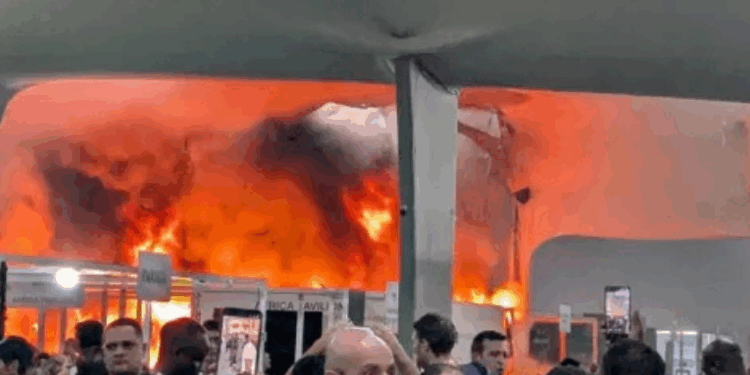 Incêndio provoca correria e evacuação na Blue Zone da COP30
