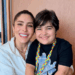 Manu Bahtidão revelou que seu filho Théo, de 9 anos, recebeu diagnóstico de autismo. A cantora ressaltou a importância de apoio, terapias e ambientes acolhedores para o desenvolvimento da criança.