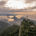 O Rio de Janeiro terá início de semana instável, com calor intenso na segunda-feira, nuvens e chuvas isoladas nos próximos dias, e melhora do tempo a partir de quinta-feira.