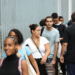O Enem 2025 teve cerca de 70% de presença entre os inscritos, apresentou inovações metodológicas e medidas de segurança, e seguirá com reaplicações para casos excepcionais; gabarito e resultados serão divulgados em janeiro de 2026.