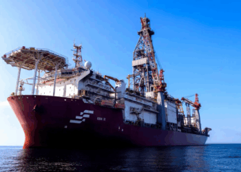 A Petrobras descobriu um novo reservatório de petróleo de excelente qualidade na Bacia de Campos, no bloco Sudoeste de Tartaruga Verde, reforçando a relevância da região para a produção energética do Brasil.