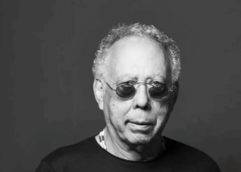 Jards Macalé morre aos 82 anos no Rio. Músico, compositor e ator deixa legado marcante na MPB, no cinema e na música experimental brasileira.