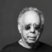 Jards Macalé morre aos 82 anos no Rio. Músico, compositor e ator deixa legado marcante na MPB, no cinema e na música experimental brasileira.
