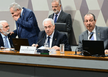 CCJ conclui relatório sobre recondução de Paulo Gonet à PGR; sabatina será dia 12