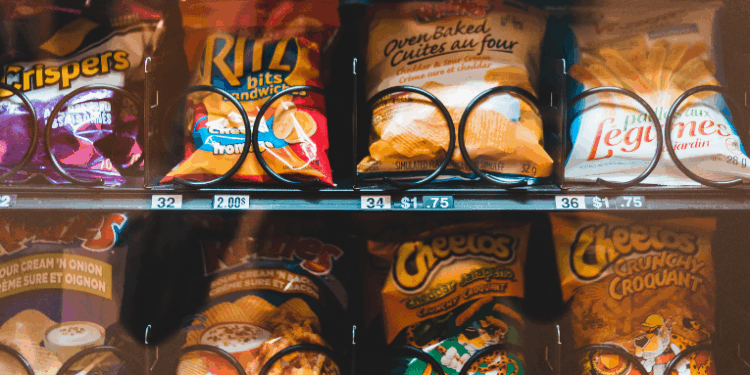 Meta descrição: Consumo de ultraprocessados no Brasil sobe de 10% para 23% da dieta desde os anos 1980. Estudo internacional relaciona alimentos industrializados a obesidade, diabetes e câncer.