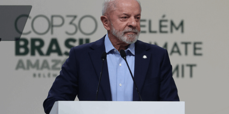 Pesquisa mostra que abraços podem ser usados para manipular parceiros
