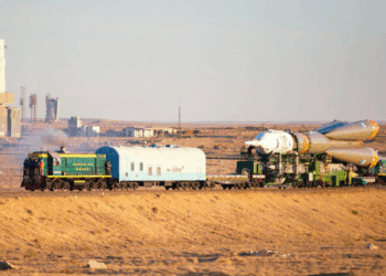 Soyuz 5 chega a Baikonur após viagem de 2 mil km em trem especial