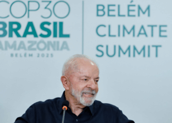 Lula vai à Colômbia para discutir presença militar dos EUA na Venezuela durante Cúpula Celac-UE