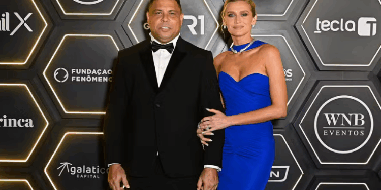 Celebridades se reúnem em leilão beneficente de Ronaldo Fenômeno e Celina Locks em São Paulo