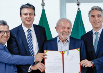 Sistema Nacional de Educação é sancionado por Lula e promete fortalecer ensino público no Brasil