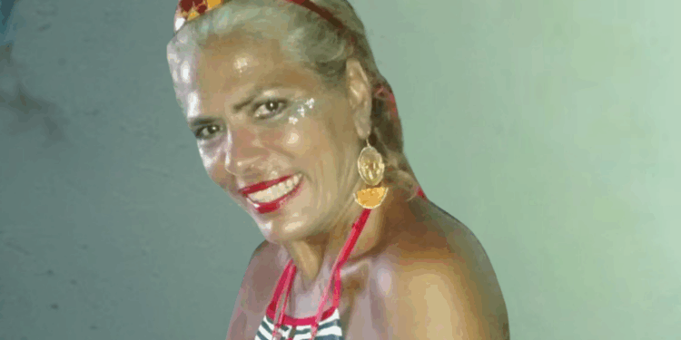 Lia Hollywood morre após ataque de pitbull do próprio filho