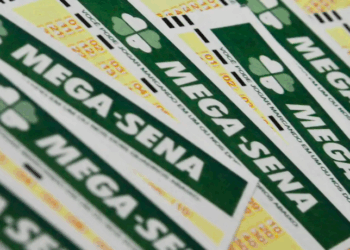 Prêmio da Mega-Sena chega a R$ 170 milhões para domingo. Apostas podem ser feitas até as 22h de sábado.