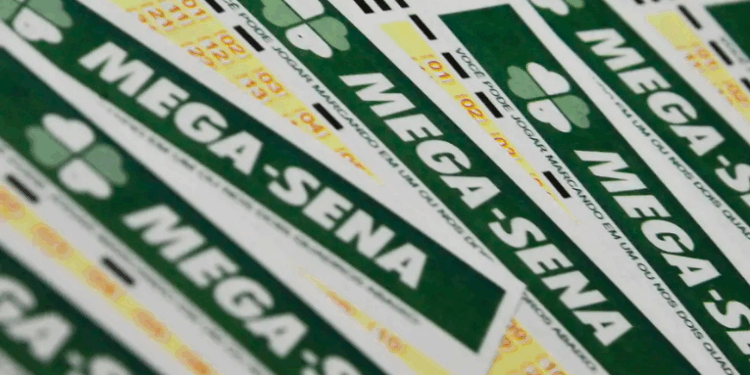 Prêmio da Mega-Sena chega a R$ 170 milhões para domingo. Apostas podem ser feitas até as 22h de sábado.