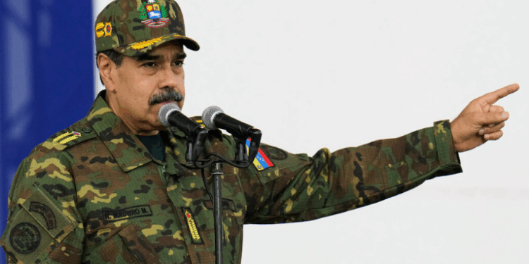 Bolsonaro deve cumprir de 5 a 7 anos em regime fechado antes de pedir progressão de pena, apontam especialistas