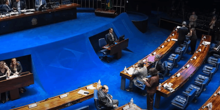 Senado amplia direitos e inclui fisioterapia no SUS após mastectomia