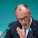 Friedrich Merz critica pão em Angola e compara Brasil à Alemanha, gerando reação de Lula, que destacou a qualidade da culinária do Pará e pediu maior apreciação da cultura local.