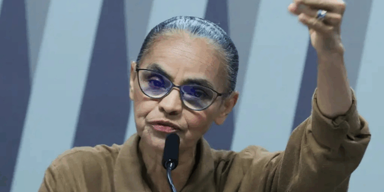 Marina Silva critica derrubada de vetos e alerta para retrocesso ambiental