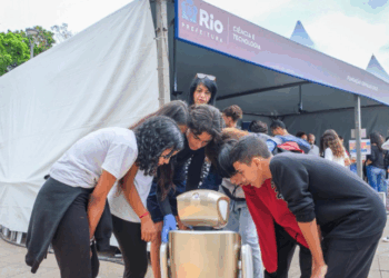 Nos dias 14 e 15, o Parque Quinta da Boa Vista recebe o Festival da Ciência pelo Clima, com atividades gratuitas, exposições, jogos interativos e shows, reunindo universidades e instituições de pesquisa.