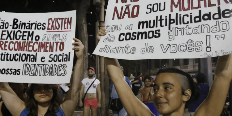 “Independência não Morte”: Marcha Trans & Travesti ocupa os Arcos da Lapa e reforça luta por direitos