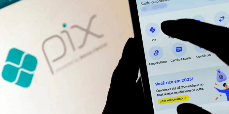 O Pix completa cinco anos transformando o mercado financeiro brasileiro, movimentando trilhões e ampliando o acesso bancário. Entenda a evolução, os números e o impacto do sistema.