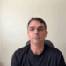 Flávio Bolsonaro rebate a versão de que Jair Bolsonaro planejava fugir, critica decisão de Alexandre de Moraes e alega motivação política na prisão por suposta violação da tornozeleira eletrônica.