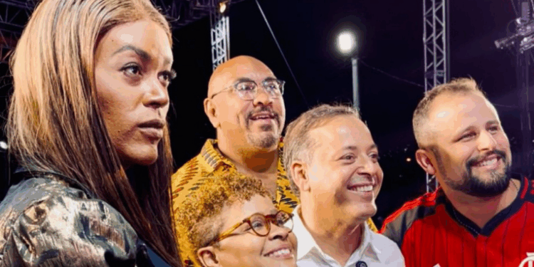 Niterói aprova lei que oficializa o Novembro Negro no calendário municipal e amplia ações de combate ao racismo, valorização cultural e promoção da igualdade racial.