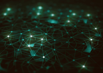 Um estudo da Gupy mostra que 45% das vagas relacionadas à inteligência artificial estão no setor de tecnologia, com machine learning liderando as competências exigidas. Outros setores, como finanças, marketing e operações, também adotam IA para automação e eficiência.