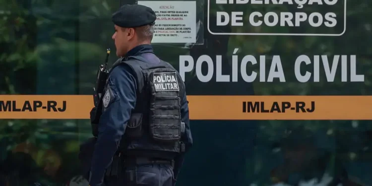 Operação Contenção: 69,6% dos cariocas aprovam ações policiais no Alemão, aponta pesquisa