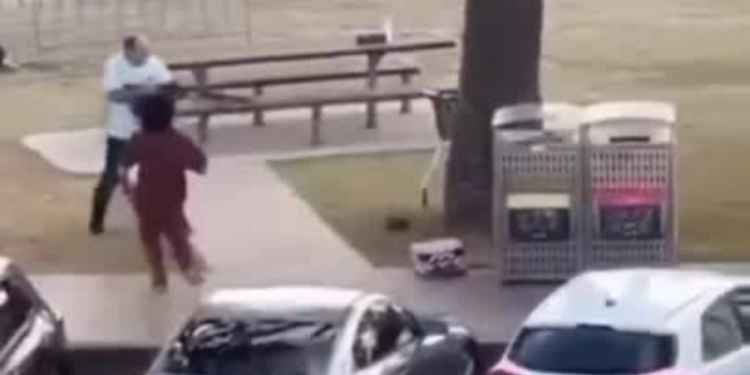 Ataque a tiros em praia de Sydney mata dez pessoas e deixa feridos