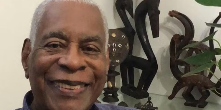 Morre Haroldo Costa, ícone da cultura brasileira e pioneiro no Theatro Municipal