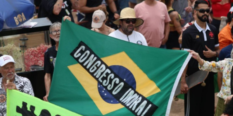 Atos contra anistia a golpistas reúnem manifestantes em Brasília e no país