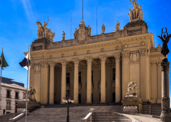 História viva sob o Palácio Tiradentes