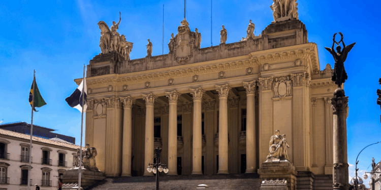História viva sob o Palácio Tiradentes