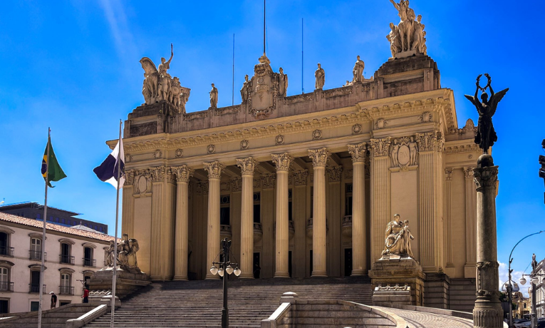 História viva sob o Palácio Tiradentes
