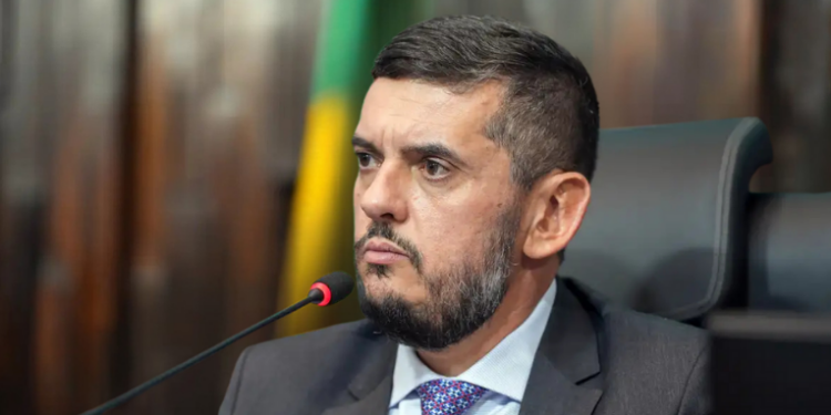Moraes concede liberdade provisória a Rodrigo Bacellar e impõe medidas cautelares