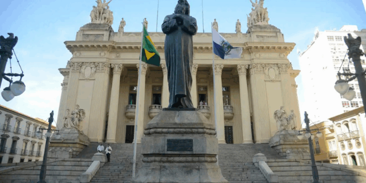 Alerj destina R$ 220 milhões para reforçar saúde nos municípios