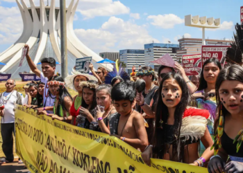 STF registra três votos a favor da inconstitucionalidade do marco temporal para demarcação de terras indígenas. Decisão será crucial para definir proteção territorial no Brasil.