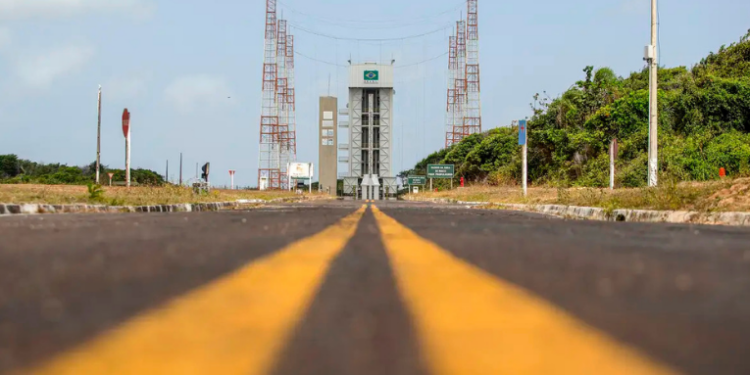 O foguete Hanbit-Nano será lançado do Centro de Lançamento de Alcântara, no Maranhão, nesta quarta-feira. É o primeiro voo comercial a partir do Brasil, com satélites e experimentos a bordo.
