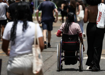 O Enem 2025 será reaplicado nos dias 16 e 17 de dezembro para candidatos que enfrentaram problemas de saúde, desastres naturais ou falhas logísticas. Provas seguem horários regulares e incluem Enem PPL.