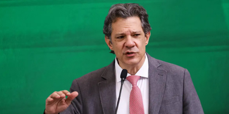 Fernando Haddad informa que a decisão final sobre cortes de benefícios fiscais para equilibrar o Orçamento de 2026 está com o Congresso, após a apresentação de simulações e subsídios técnicos pelo Ministério da Fazenda.