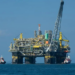 Um vazamento de gás paralisou totalmente a produção da plataforma P-40, na Bacia de Campos, Rio de Janeiro. Petrobras afirma que não houve feridos e investiga as causas do incidente.