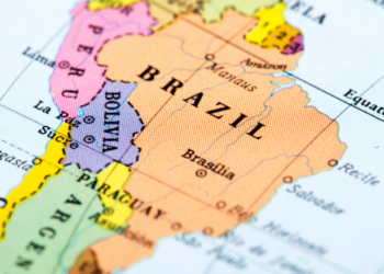 Estudo do IBGE mostra que 25 municípios concentraram 34,2% do PIB do Brasil em 2023, revelando desigualdades regionais e econômicas persistentes.