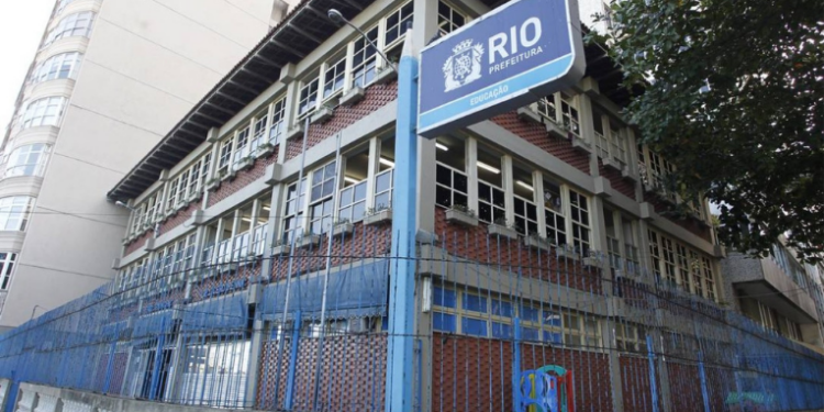 Aluno de 10 anos perde a visão após ataque em escola do Rio; Secretaria diz que só soube agora