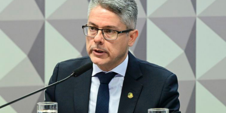 Senado endurece penas e aprova marco legal contra facções e milícias