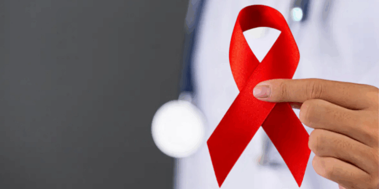 A OAB-RJ lança cartilha para pessoas vivendo com HIV/Aids, abordando direitos legais, proteção à saúde e combate à sorofobia, em campanha do Dezembro Vermelho.