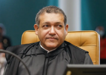 Liminar do STF suspende leis de 13 municípios que liberavam bets sem aval da União. Medida de Nunes Marques pode afetar operações locais até julgamento definitivo.