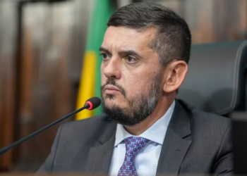 Alerj publica decisão que revoga prisão de Rodrigo Bacellar, e caso segue para análise de Moraes