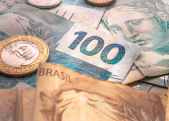 Pesquisa global da Ipsos mostra que 79% dos brasileiros acreditam que economia beneficia os ricos, 84% veem impactos negativos da desigualdade e 85% defendem responsabilidade social das empresas.